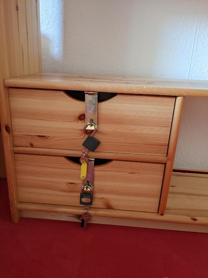 Monkey Factory - Mini Home-Stay Hostel Traben-Trarbach Bagian luar foto